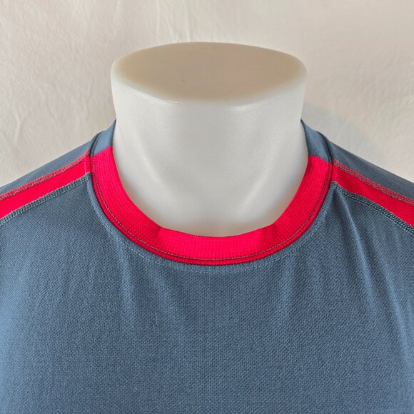 The North Face Shirt Mens Medium Gray Red Performance Outdoors Crew Neck Hiking - Picture 2 of 16